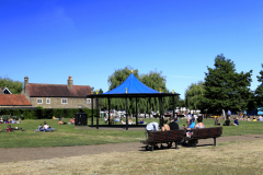 Jubilee Gardens, river Great Ouse, Ely