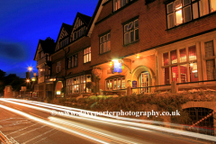 The Crown Hotel at night, Lynhurst