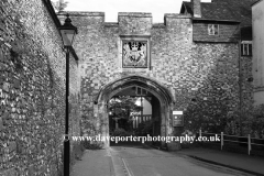 The Priors Gate or Kingsgate, Winchester