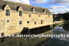 Autumn, river Welland, town of Stamford