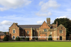 Summer, Ayscoughfee Hall, Spalding town