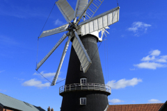 Heckington Windmill, Heckington village