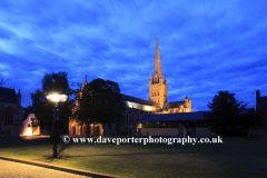 Nightime view of Norwich Cathedral