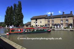 Narrowboats, Grand Union Canal, Stoke Bruerne