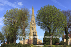 St Marys church, Rushden town