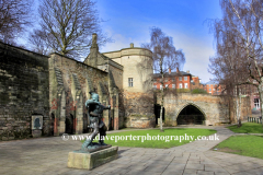 Robin Hood Statue outside Nottingham Castle