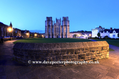 Cathedral church of St Andrews in Wells, at night