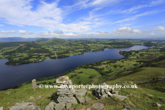 The tower cairns of Bonscale Pike fell, Ullswater