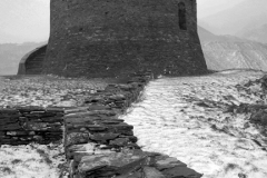 Dolbadarn Ruined Castle, Llanberis town