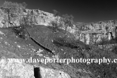 Malham Cove, limestone cliffs, Malhamdale