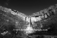 Malham Cove, limestone cliffs, Malhamdale