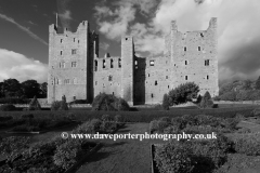 Autumn colours; Castle Bolton; Wensleydale