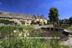 Cottages, River Eye, Lower Slaughter village