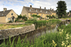 Cottages, River Eye, Lower Slaughter village