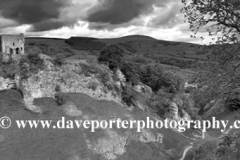 Cave Dale and Peveril Castle, Castleton village