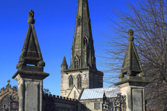 Daffodils, St Oswalds church Ashbourne town