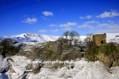 Cave Dale and Peveril Castle, Castleton village