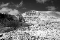 Winter, Mam Tor peak, Edale Valley