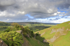 Cave Dale and Peveril Castle, Castleton village