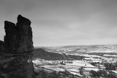 Bel Ami gritstone rock formation, Curbar edge