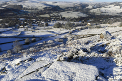 Winter snow view over Curbar Edge