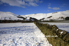 Winter Grindslow Ho ridge Edale Valley