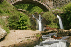 the 3 Shires Head bridge, river Dane