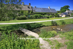 Cottages, Upper Slaughter village