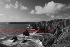 Bedruthan Steps sea stacks, Carnewas Island, Cornwall